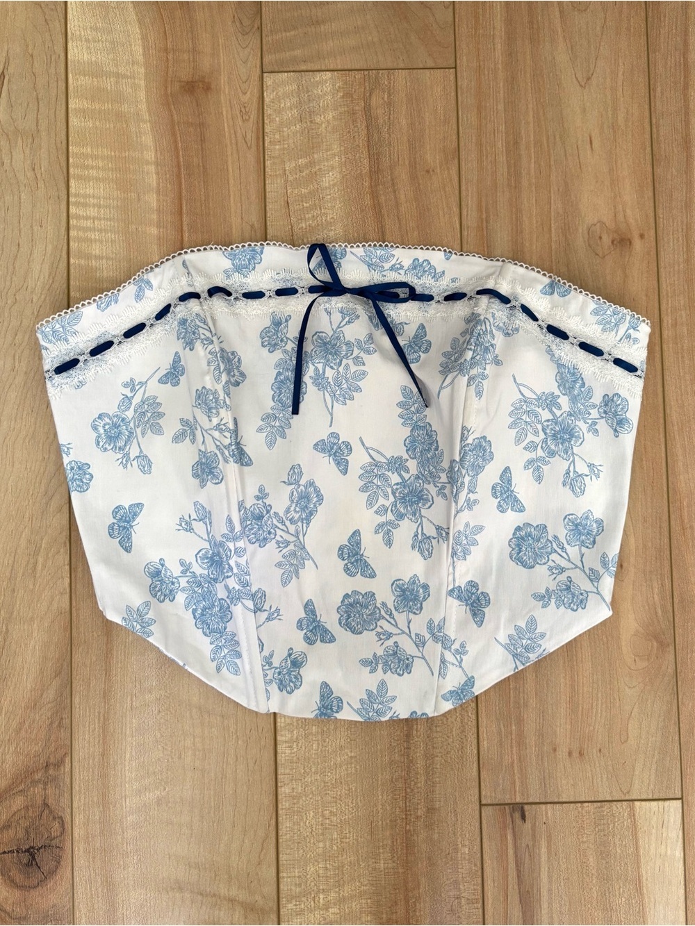 Glassons blue and white floral strapless corset top